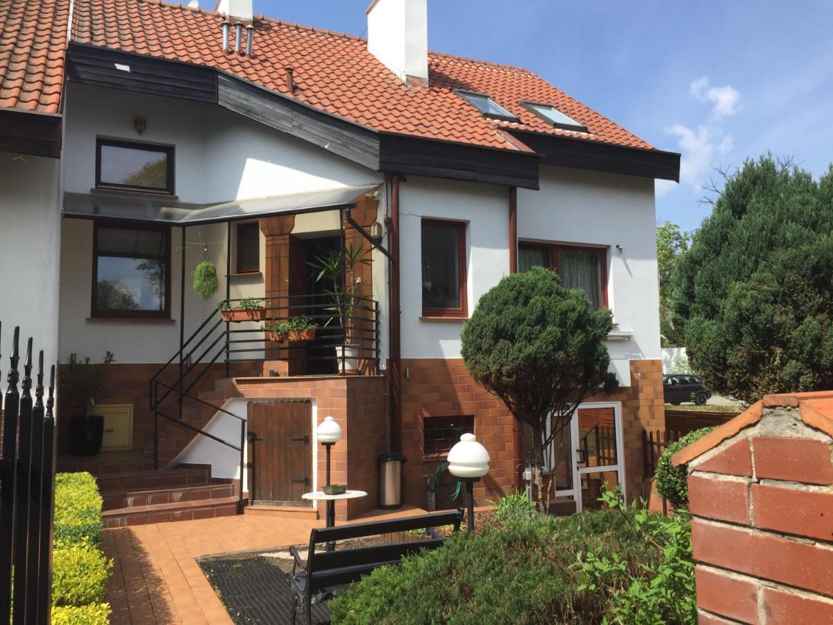 A-Piramida Lejlighed Wrocław Eksteriør billede