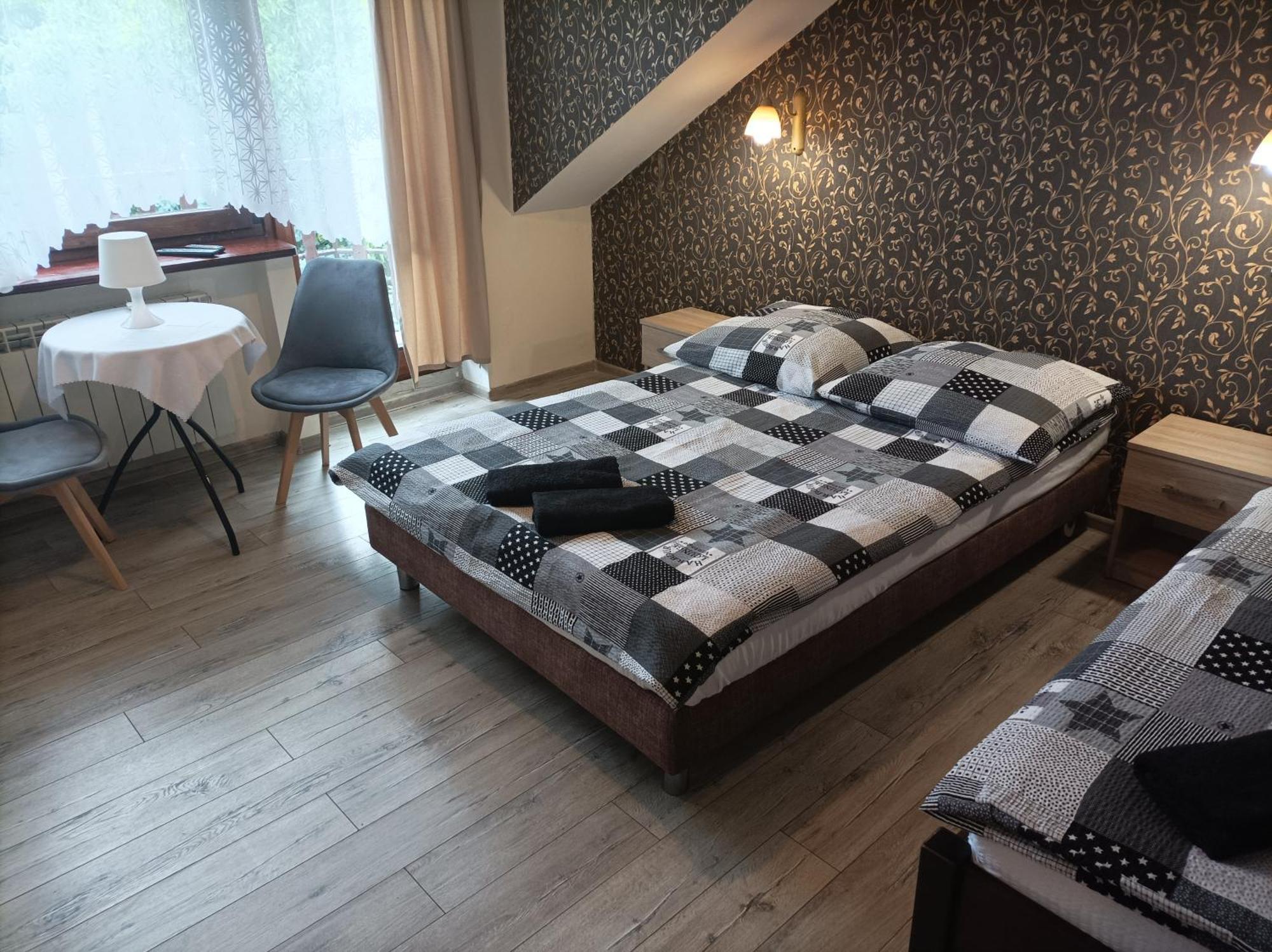 A-Piramida Lejlighed Wrocław Eksteriør billede